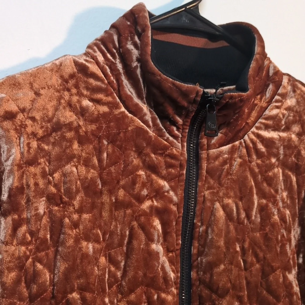 Bernardo Quilted Velvet Bomber Jacket, Size S - Picture 7 of 12